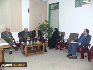 نعیمی، در جلسه هیأت امنای دانشگاه فرهنگیان استان یزد:
از سال آینده، دانشگاه فرهنگیان، مجری دوره های ضمن خدمت معلمان خواهد بود.