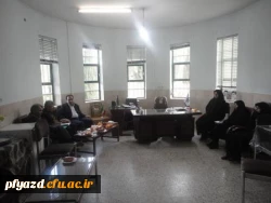 نشست  دکتر کیانی در جمع مسئولین پردیس