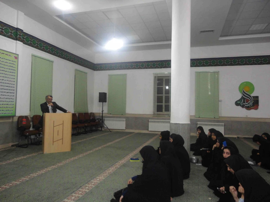 جلسه پرسش و پاسخ با مدیرکل آموزش و پرورش استان یزد 2