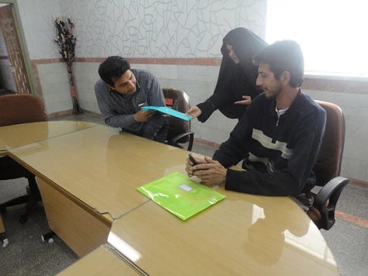 برگزاری آخرین جلسه همکاران اداری  سال 93  8