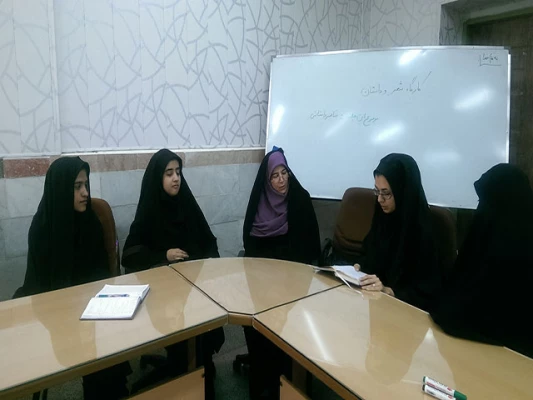 گزارش کارگاه های شعرو داستان 4