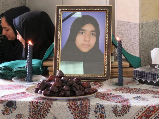 برگزاری مراسم یادبود عاطفه بناپور توسط کانون مهدویت 8