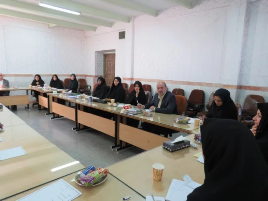 جلسه ی رئیس محترم پردیس با اساتید دانشگاه  2