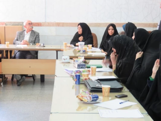 جلسه ی رئیس محترم پردیس با اساتید دانشگاه  6