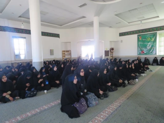 سخنرانی آیت الله ناصری  نماینده ولی فقیه در بین دانشجویان 3