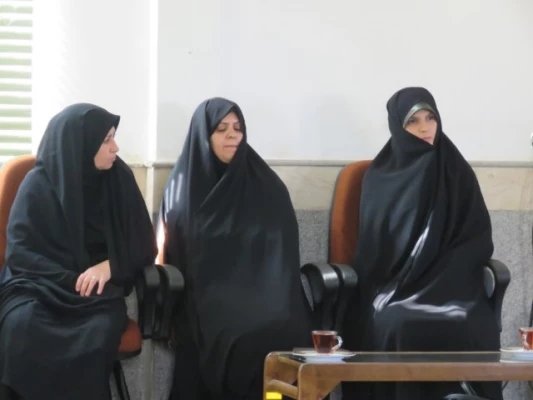 سخنرانی آیت الله ناصری  نماینده ولی فقیه در بین دانشجویان 5