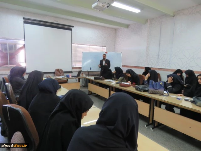 برگزاری کارگاه آموزش مفاهیم پایه ریاضیات و بازی های فکری مدرن 5