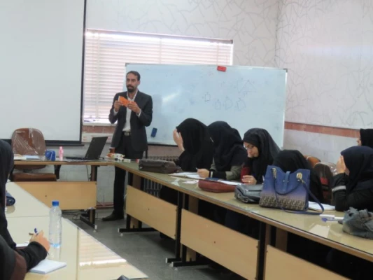 برگزاری کارگاه آموزش مفاهیم پایه ریاضیات و بازی های فکری مدرن 4