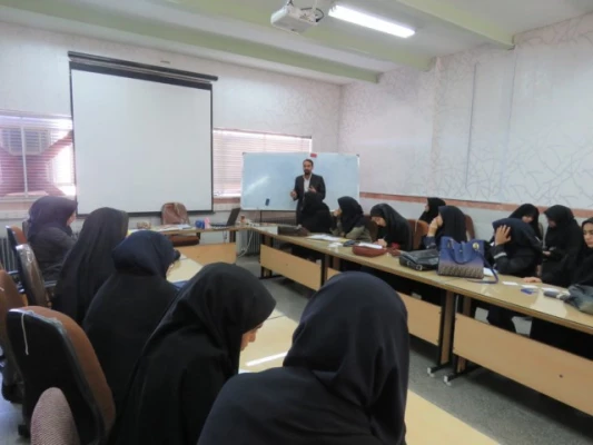 برگزاری کارگاه آموزش مفاهیم پایه ریاضیات و بازی های فکری مدرن 5