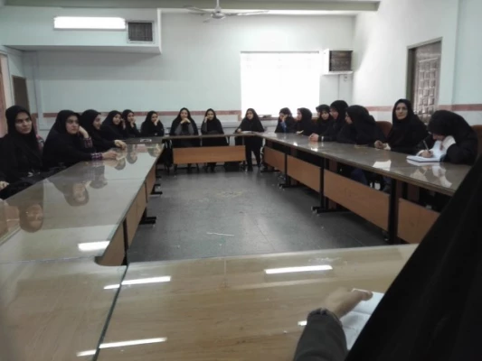 مصادف با ولادت حضرت زینب (س) جلسه کانون مهدویت برگزار شد. 2