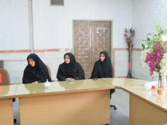 نشست بانوان پردیس به مناسبت ولادت حضرت زهرا (س) و بزرگداشت مقام زن  8