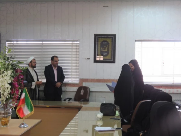 تقدیر از کادر اجرایی دومین همایش کشوری شورای صنفی- رفاهی دانشگاه فرهنگیان 3