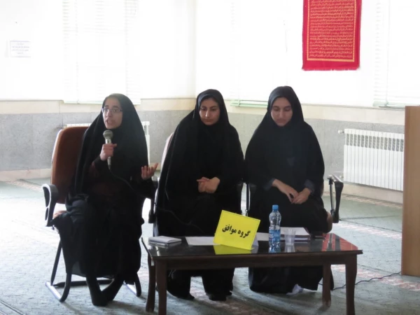 برگزاری کرسی آزاد اندیشی به همت بسیج دانشجویی پردیس فاطمة الزهرا(س) 4