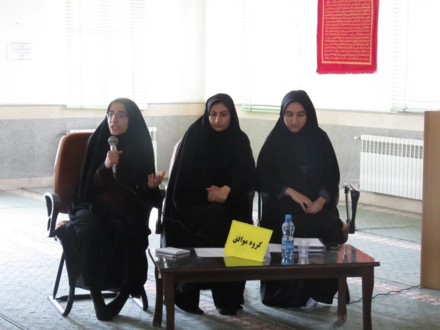 برگزاری کرسی آزاد اندیشی به همت بسیج دانشجویی پردیس فاطمة الزهرا(س) 4