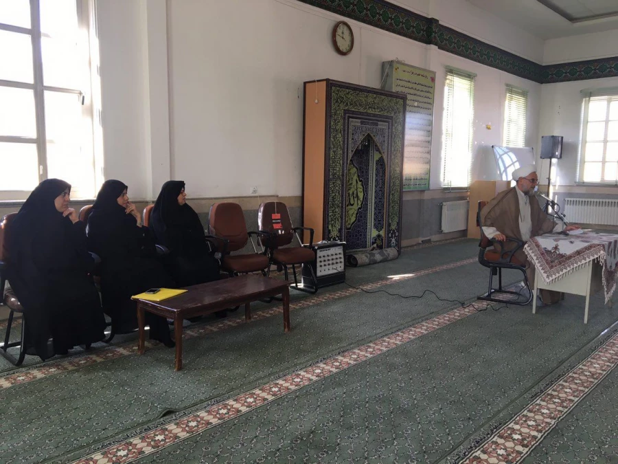 سخنرانی نماینده دفتر امام جمعه یزد در آستانه گرامیداشت روز دانشجو 5