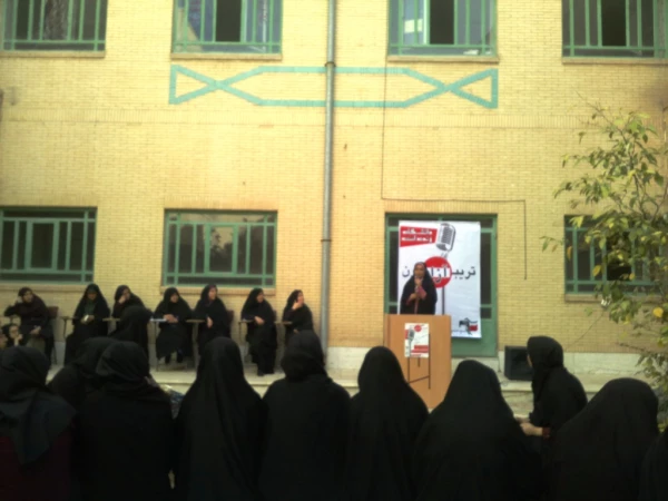 گزارش برگزاری اولین "تریبون آزاد" 3