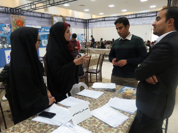 به مناسبت هفته پژوهش و فناوری برگزار گردید:
افتتاح غرفه دستاوردهای پژوهشی در دانشگاه یزد 6