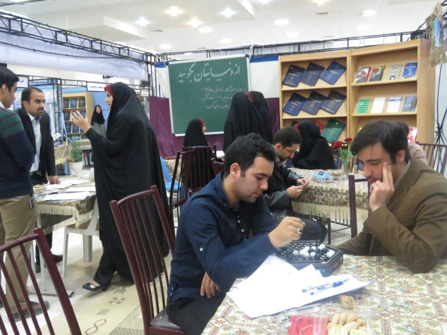 به مناسبت هفته پژوهش و فناوری برگزار گردید:
افتتاح غرفه دستاوردهای پژوهشی در دانشگاه یزد 7