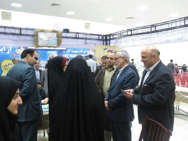 به مناسبت هفته پژوهش و فناوری برگزار گردید:
افتتاح غرفه دستاوردهای پژوهشی در دانشگاه یزد 9