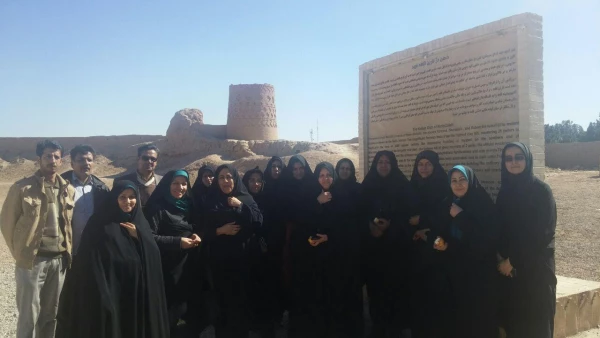 بازدید کارکنان پردیس از اماکن تاریخی ،تفریحی و زیارتی میبد 3