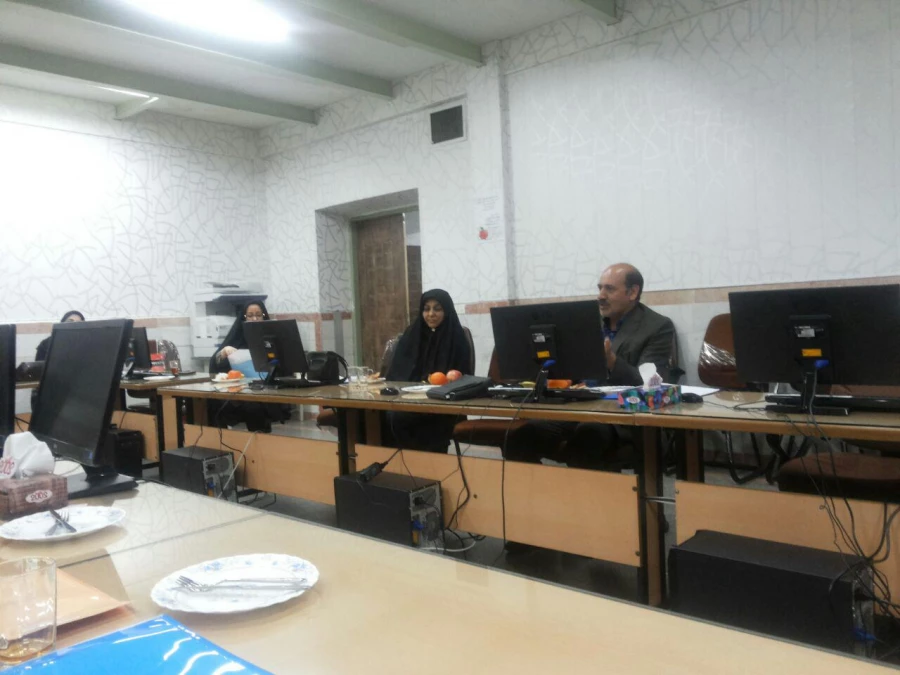 جلسه هم اندیشی اساتید پردیس فاطمه الزهرا (س) 2