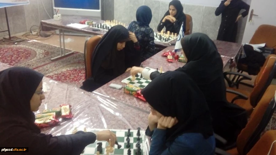 برگزاری مسابقات شطرنج به مناسب دهه ی شکوهمند فجر : 5