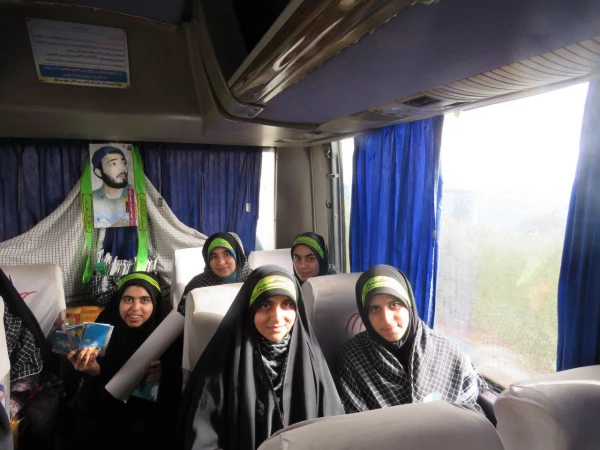 "گزارشی از اعزام دو کاروان راهیان نور دانشجویی به همت بسیج دانشگاه پردیس فاطمه الزهرا(س) یزد" 11