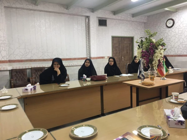 برگزاری جلسه هماهنگی دبیران کانونها و انجمن ها با مسئولین پردیس 7