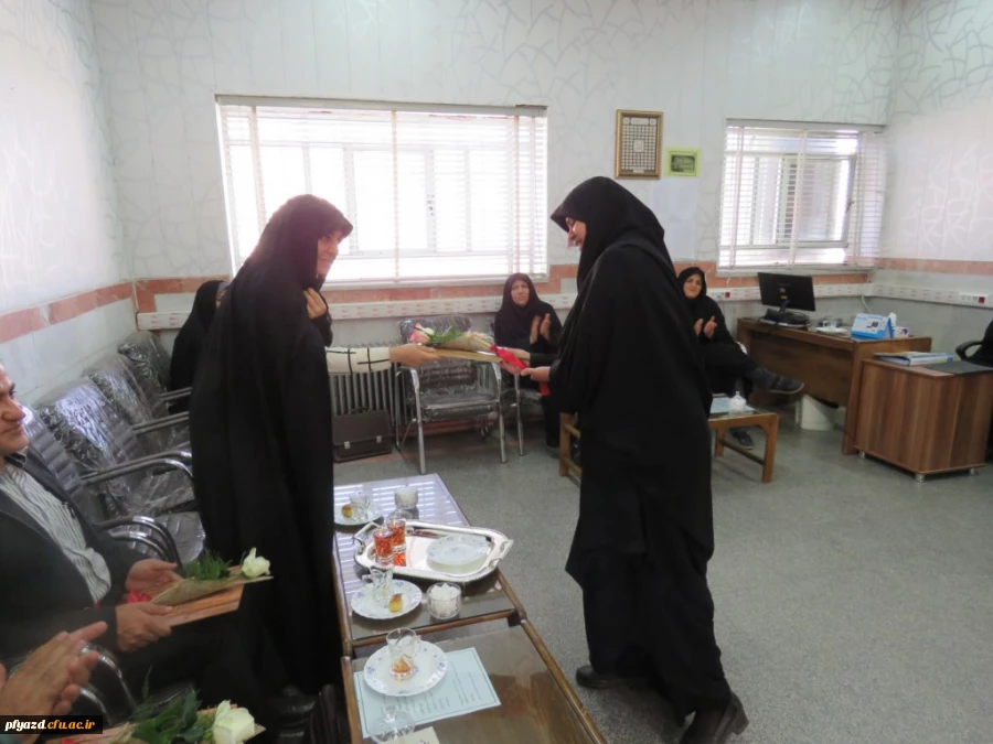 مراسم تجلیل و قدردانی از استادان به مناسبت روز معلم 5