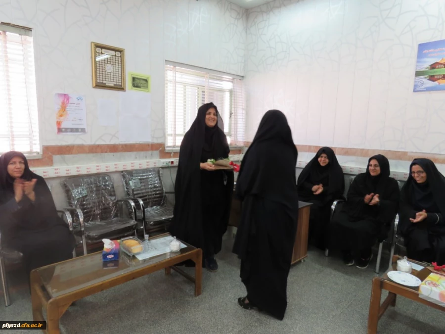 مراسم تجلیل و قدردانی از استادان به مناسبت روز معلم 6