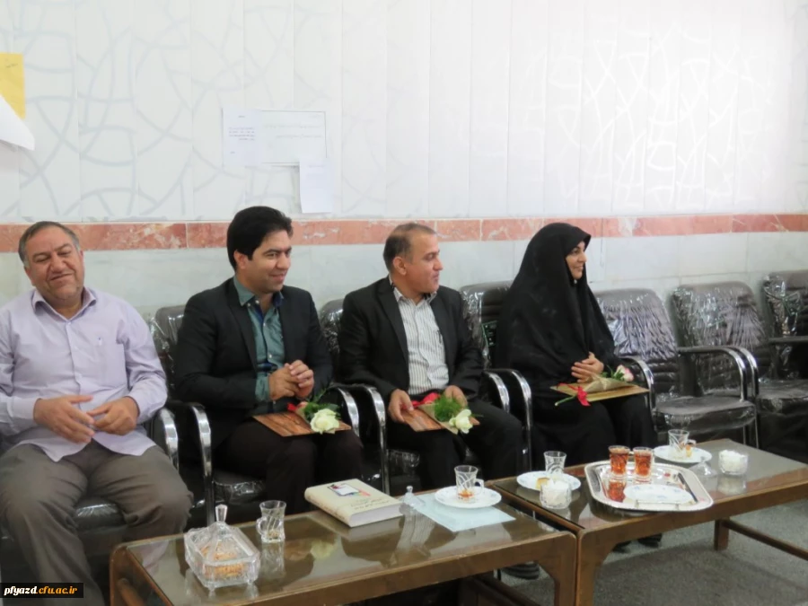 مراسم تجلیل و قدردانی از استادان به مناسبت روز معلم 7