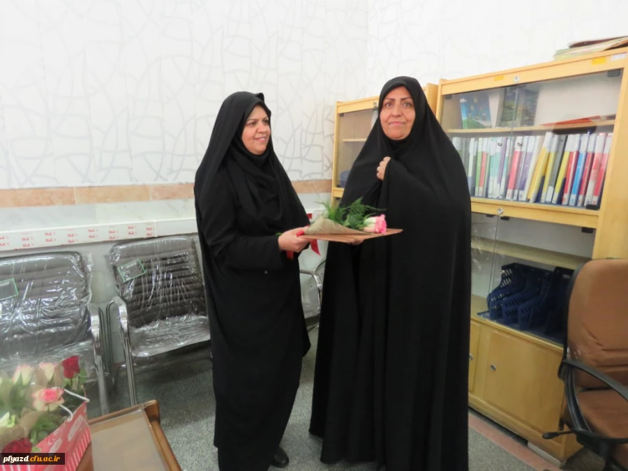 مراسم تجلیل و قدردانی از استادان به مناسبت روز معلم 19