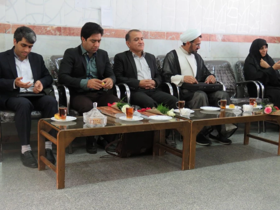 مراسم تجلیل و قدردانی از استادان به مناسبت روز معلم 13