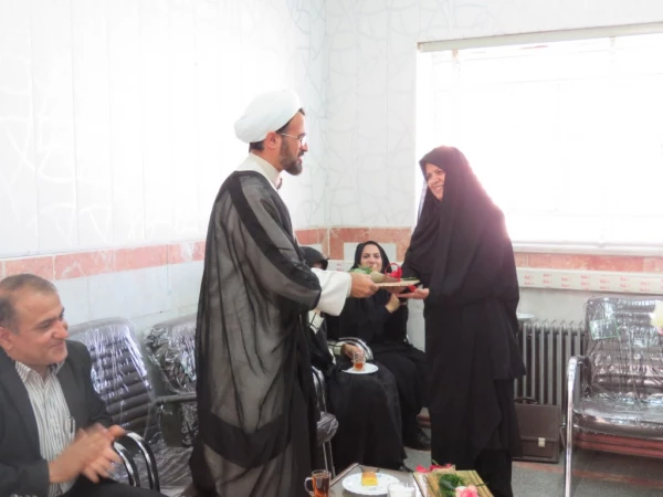 مراسم تجلیل و قدردانی از استادان به مناسبت روز معلم 14