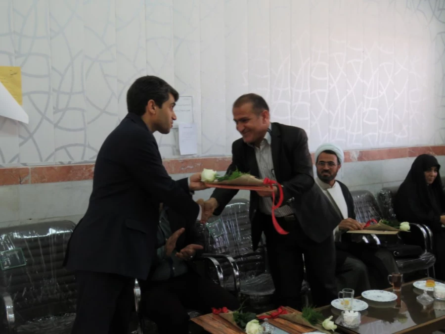 مراسم تجلیل و قدردانی از استادان به مناسبت روز معلم 15