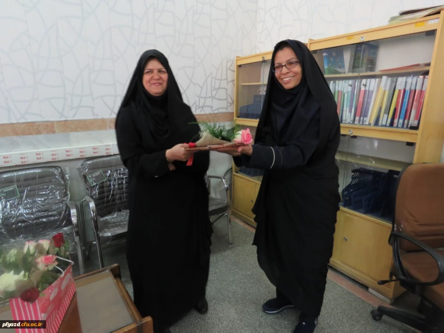 مراسم تجلیل و قدردانی از استادان به مناسبت روز معلم 20