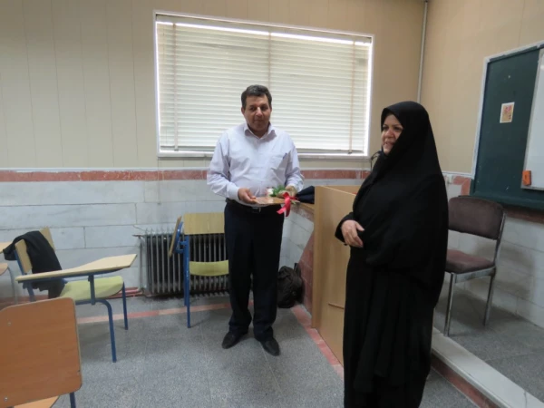 مراسم تجلیل و قدردانی از استادان به مناسبت روز معلم 35