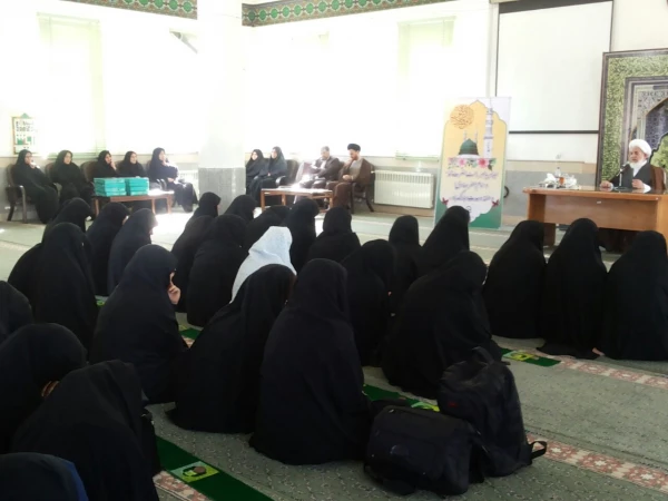 حضور آیت الله ناصری نماینده ولی فقیه و امام جمعه  محترم یزد در پردیس 3