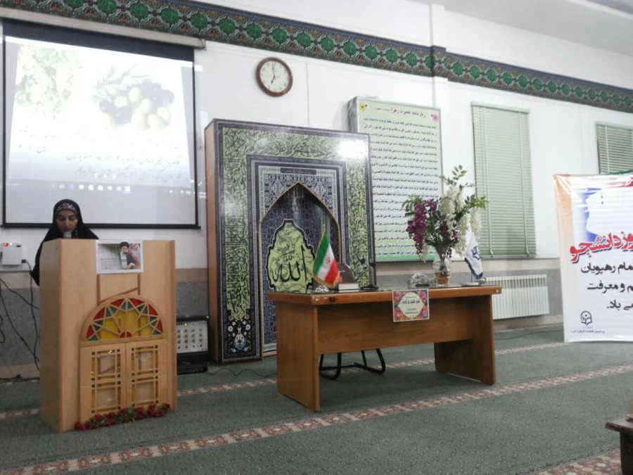 گزارش تصویری  برگزاری شب شعر به همت کانون شعر وادب 5