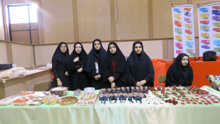 برپایی بازارچه خیریه 4