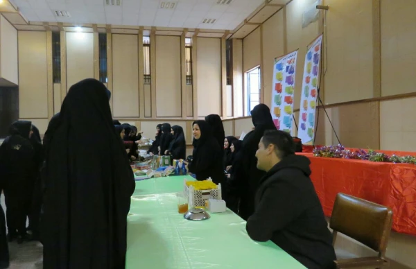 برپایی بازارچه خیریه 10