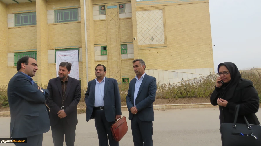 حضور شهردار محترم  واعضای شورای شهر یزد در پردیس 3