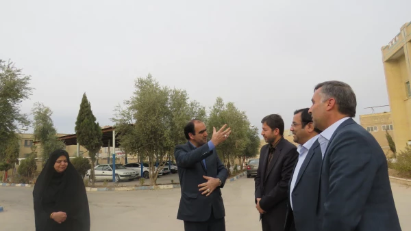 حضور شهردار محترم  واعضای شورای شهر یزد در پردیس 4