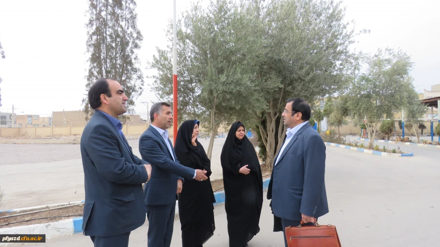 حضور شهردار محترم  واعضای شورای شهر یزد در پردیس 7