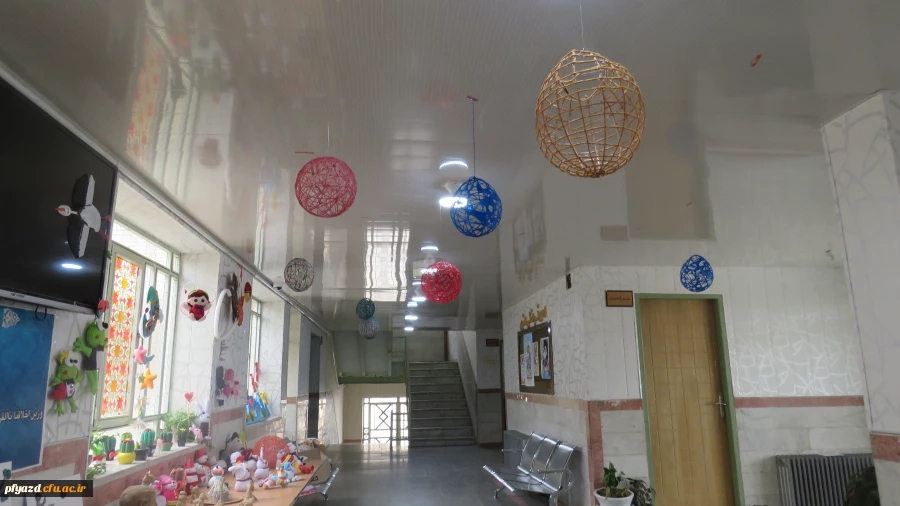 برپایی نمایشگاه کارهای دستی دانشجویان 9