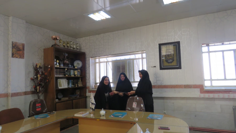 تجلیل از دانشجویان پژوهشگر برتر 8