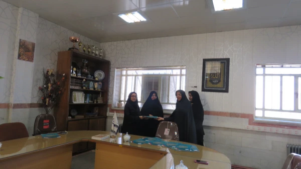 تجلیل از دانشجویان پژوهشگر برتر 10