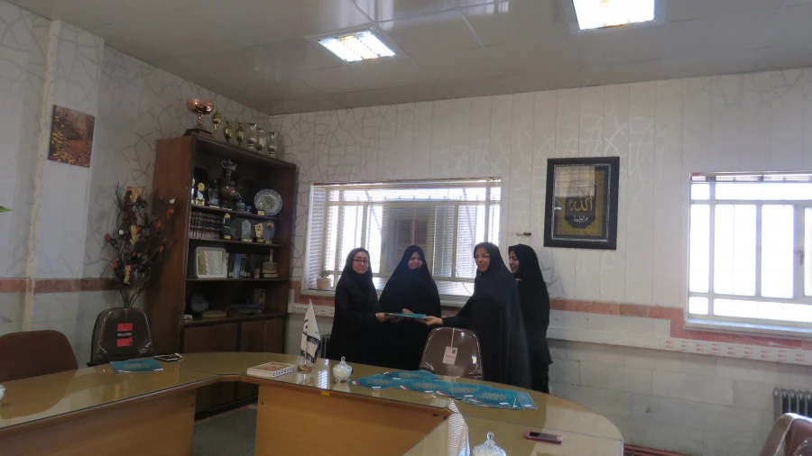 تجلیل از دانشجویان پژوهشگر برتر 10