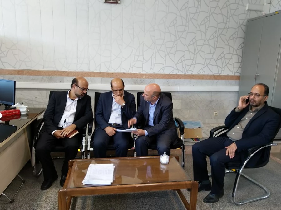 بازدید مدیرکل آموزش و پرورش استان یزد از روند مصاحبه داوطلبین کنکور سراسری 5