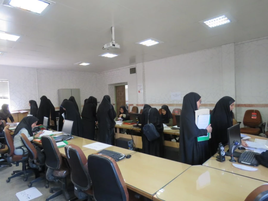 گزارش تصویری از روند پذیرش و ثبت نام دانشجویان جدیدالورود 10